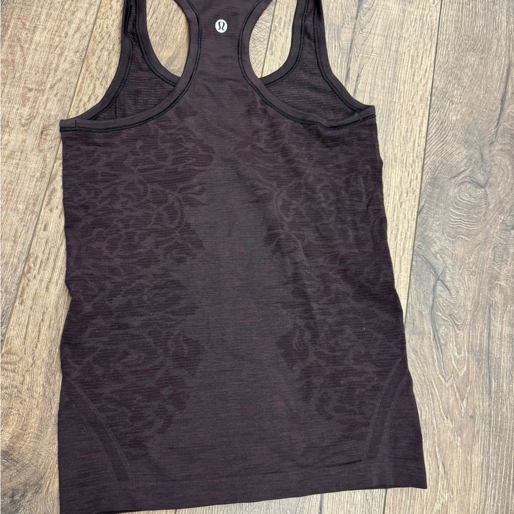 Lululemon Swiftly Tech Tank Like New Size 2 - image 2